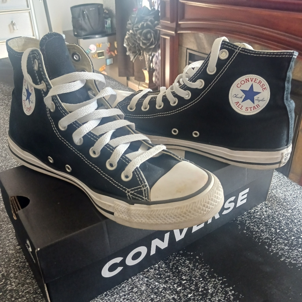 Converse ( All Star Hi)